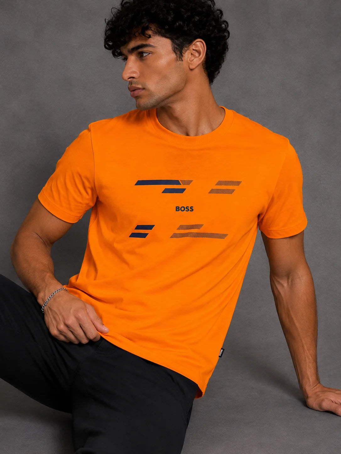 Camiseta 200 gramos referencia 11001, color Naranja, talla L