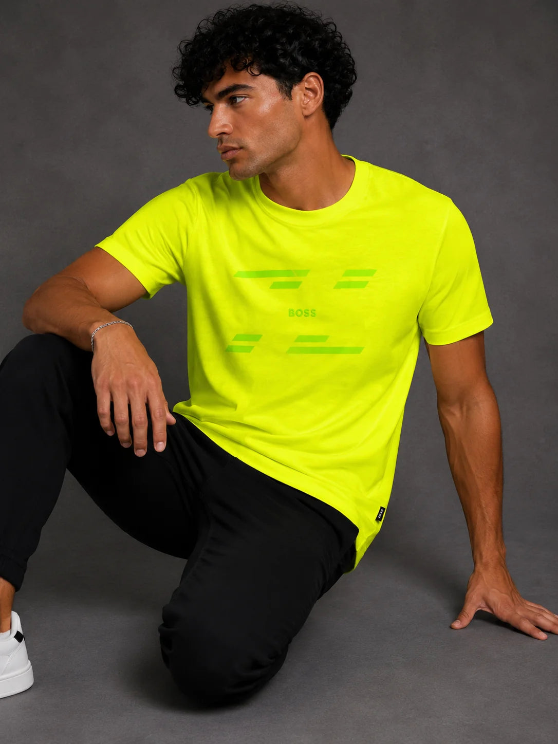 Camiseta 200 gramos referencia 11001, color Verde limon, talla L