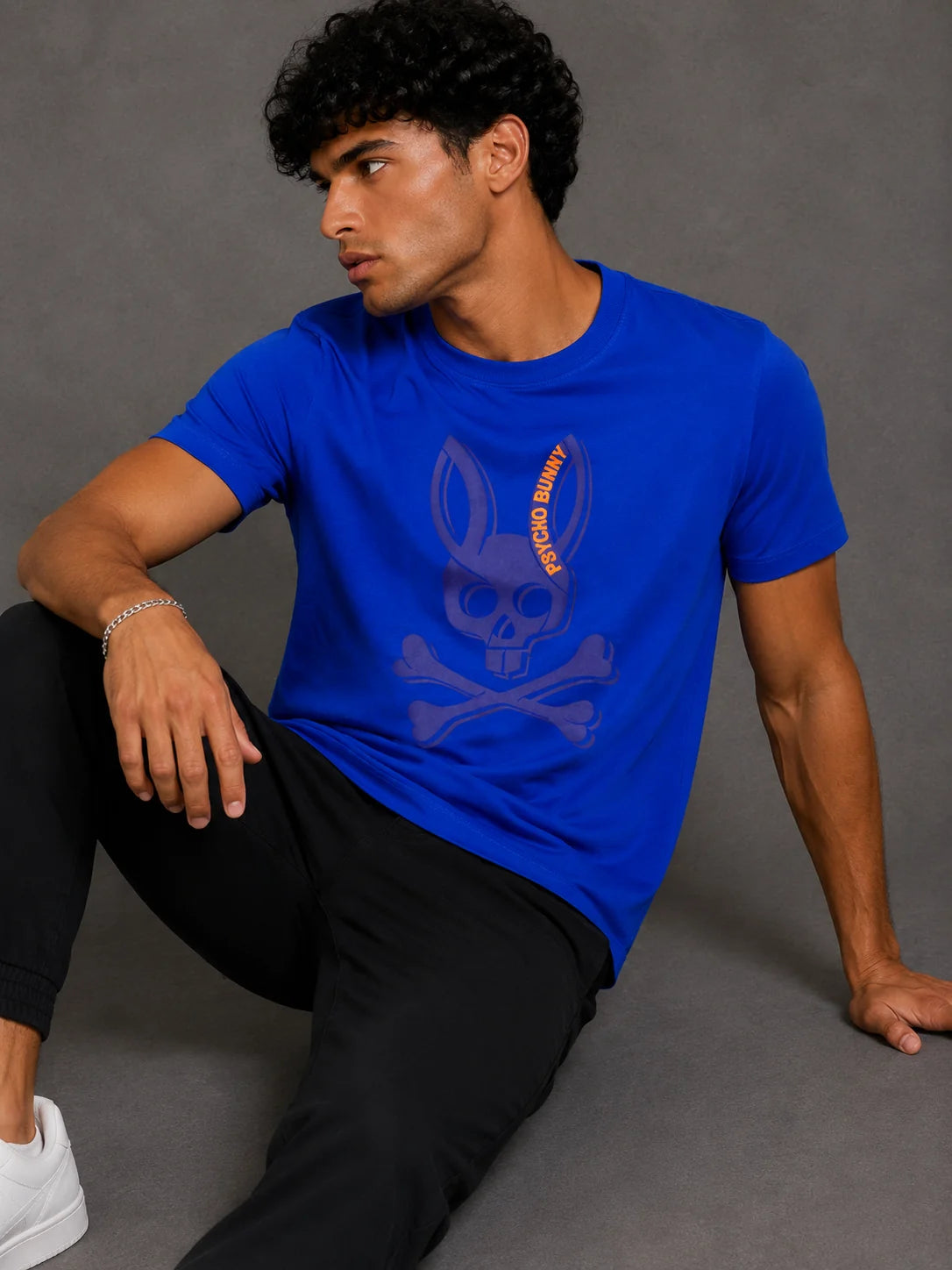 Camiseta 200 gramos referencia 11002, color Azul rey, talla M