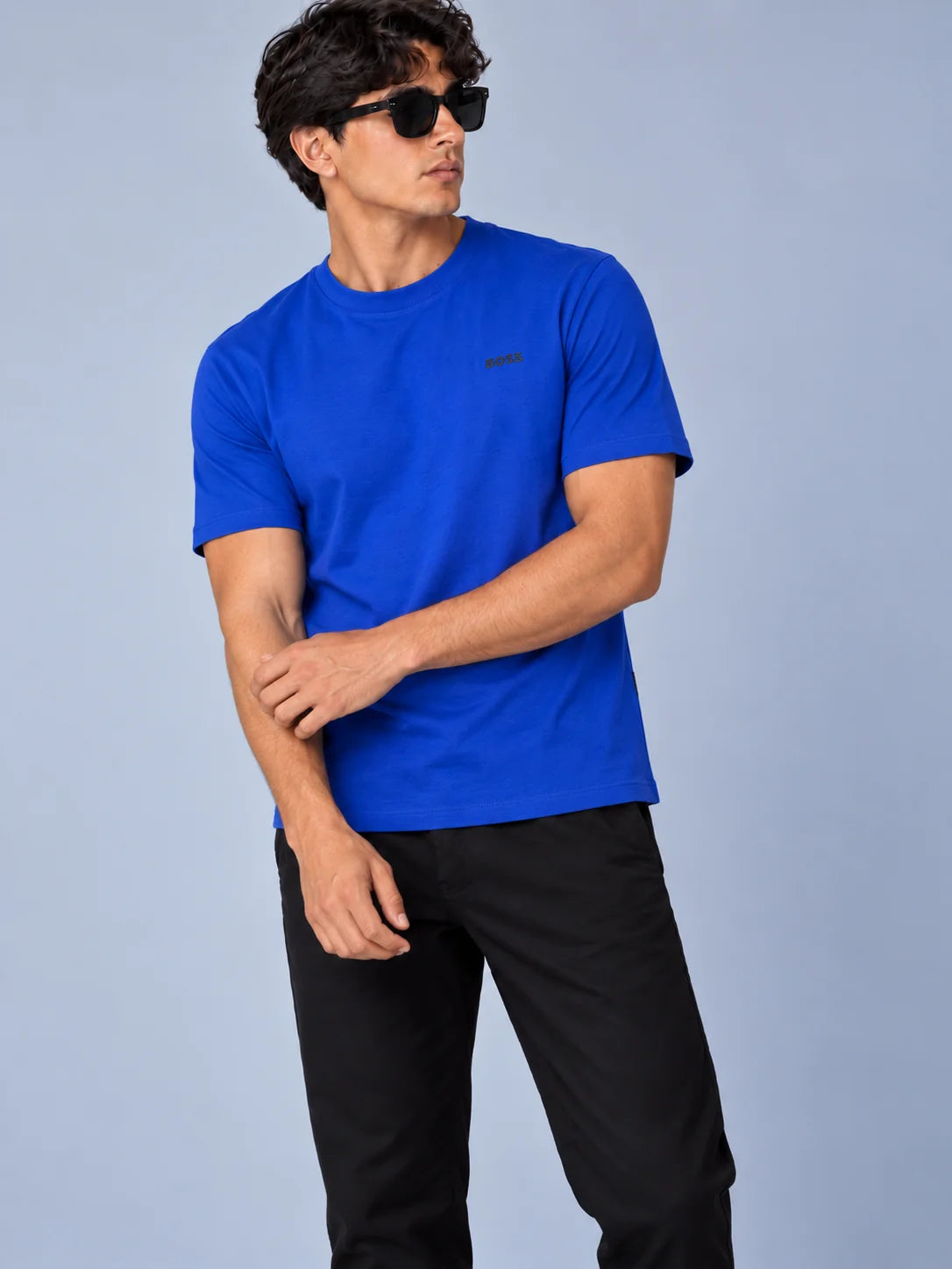 Camiseta 200 gramos referencia 11024, color Azul rey, talla L