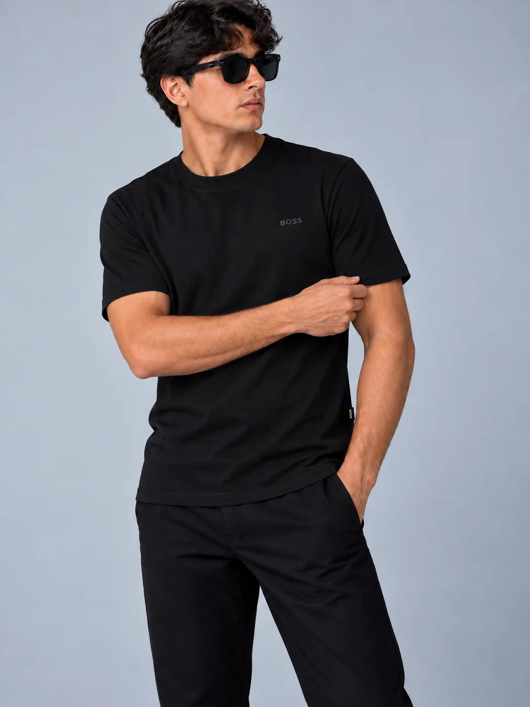 Camiseta 200 gramos referencia 11024, color Negro, talla XXL