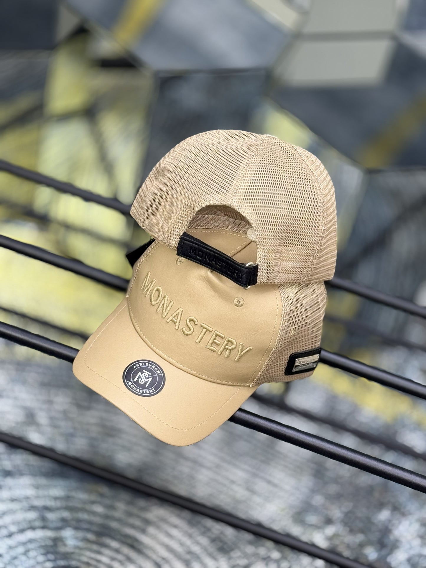 Gorra | B2 | MONASTERY