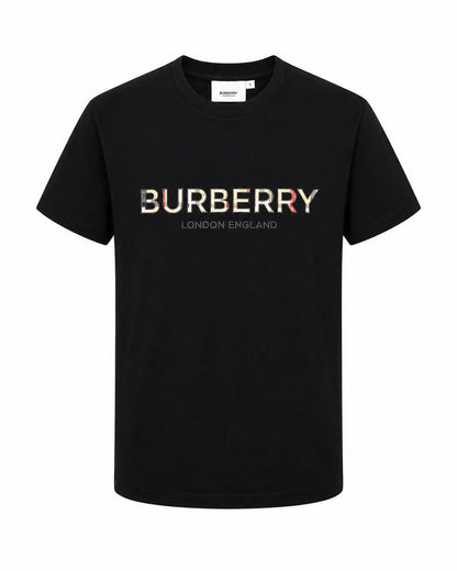 Camisetas con presencia, detalles exclusivos y diseños que marcan tendencia